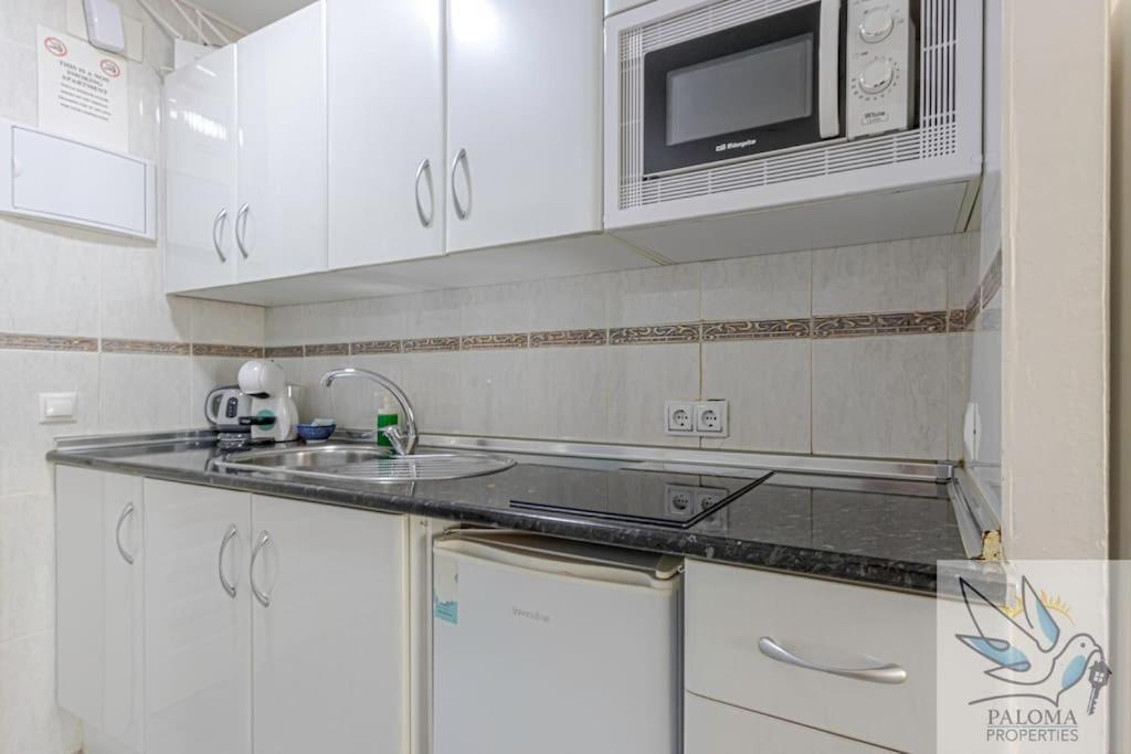 Wonderful Suite In Benal Beach Benalmadena Bagian luar foto