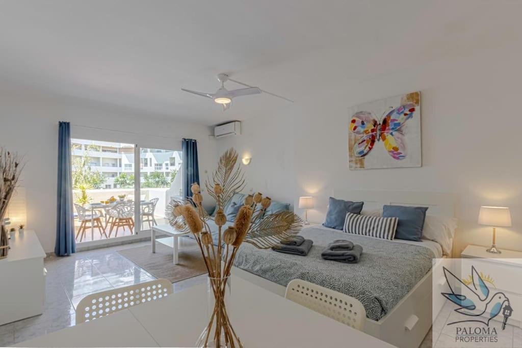 Wonderful Suite In Benal Beach Benalmadena Bagian luar foto