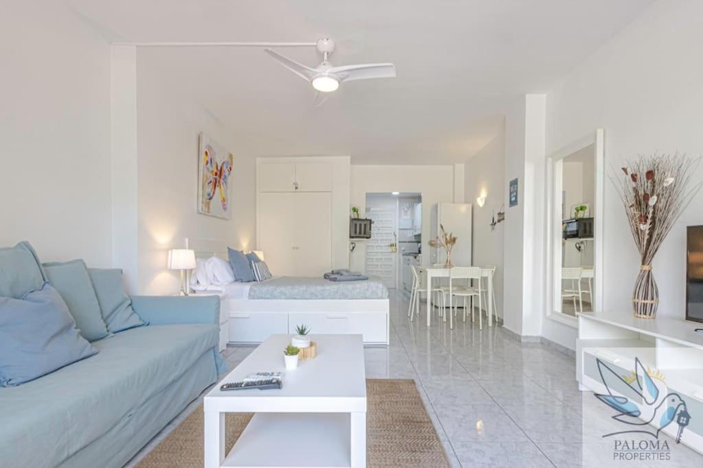 Wonderful Suite In Benal Beach Benalmadena Bagian luar foto