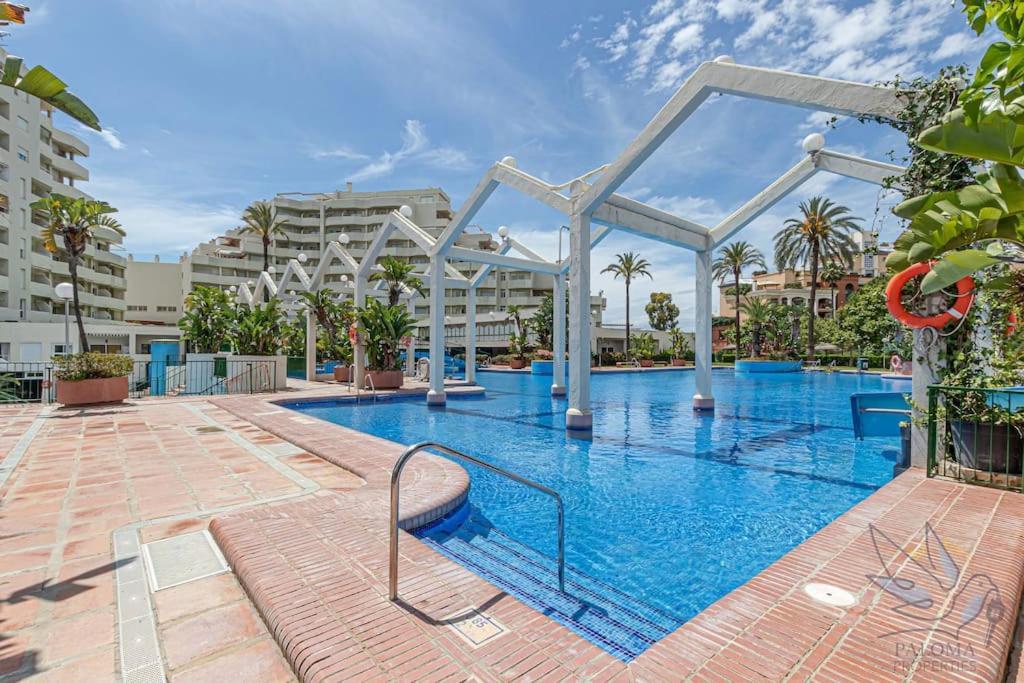 Wonderful Suite In Benal Beach Benalmadena Bagian luar foto