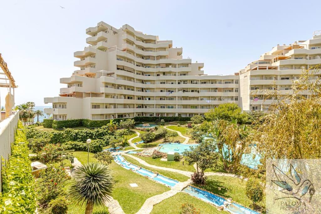 Wonderful Suite In Benal Beach Benalmadena Bagian luar foto