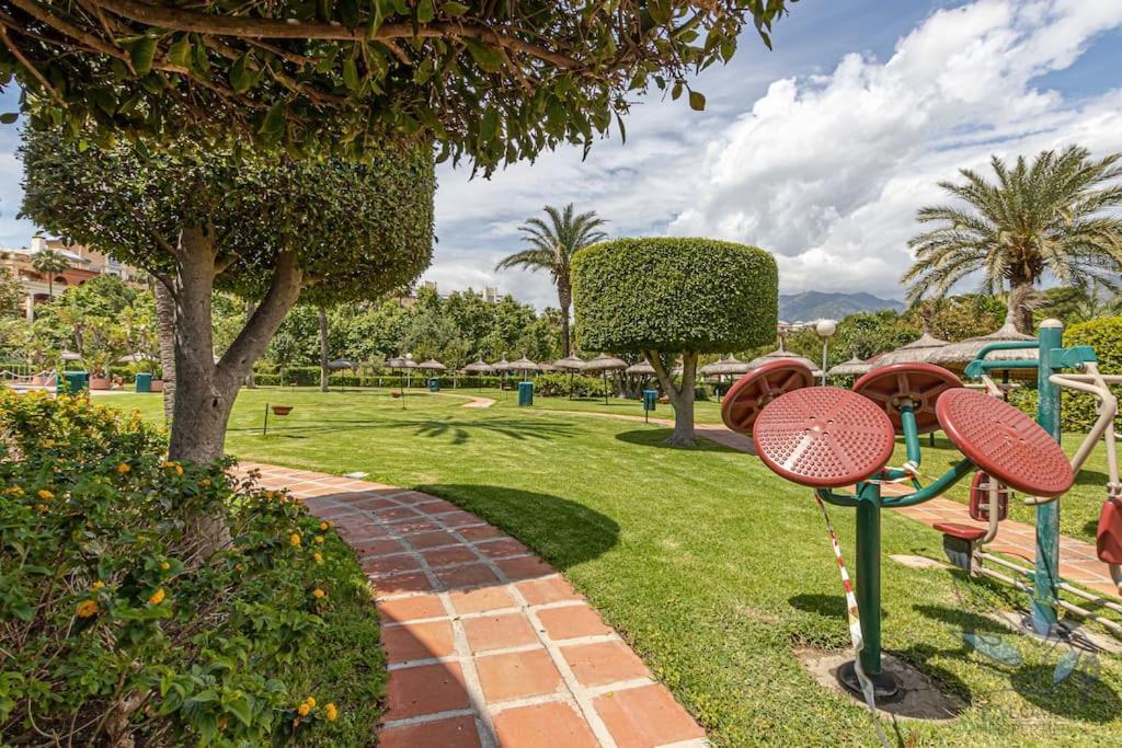 Wonderful Suite In Benal Beach Benalmadena Bagian luar foto